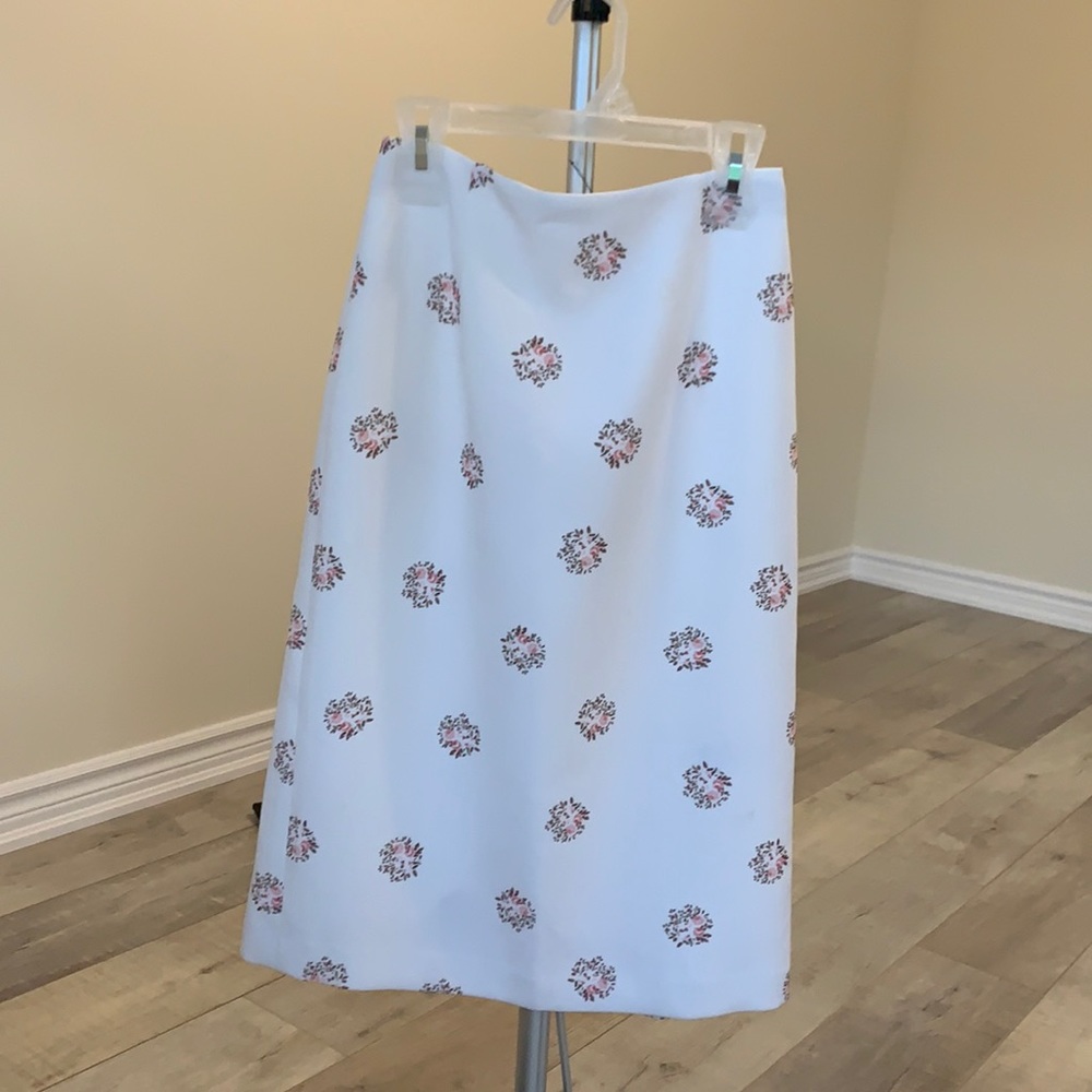 SOLD- CLUB MONACO Skirt